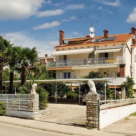 Gasthof Pansion Adria Sveti Filip i Jakov