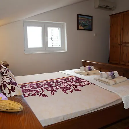 Pansion Adria 3* Sveti Filip i Jakov