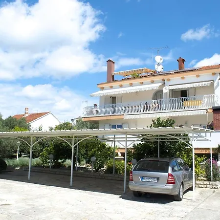 Pansion Adria Sveti Filip i Jakov