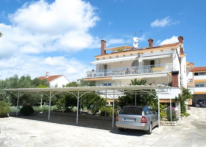 Pansion Adria Sveti Filip i Jakov