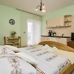 Pensionat Pansion Adria Sveti Filip i Jakov