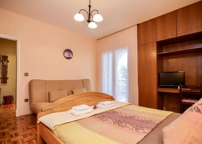 Pansion Adria Sveti Filip i Jakov
