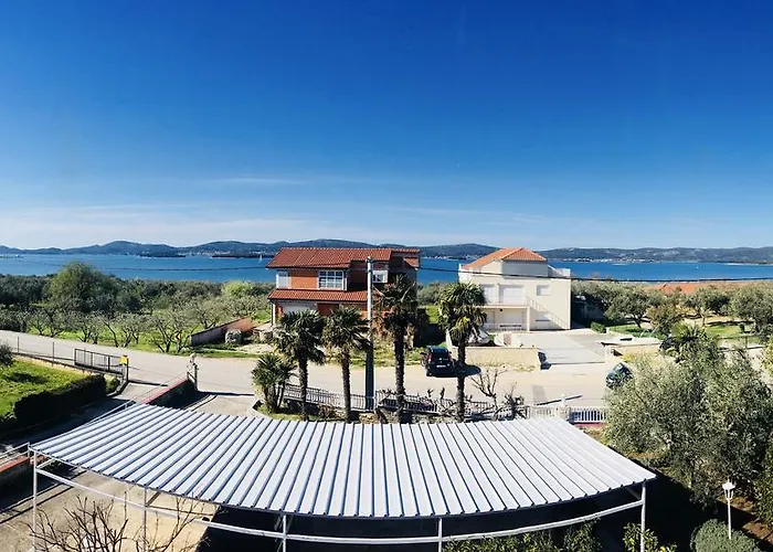 Pansion Adria Maison d'hôtes Sveti Filip i Jakov